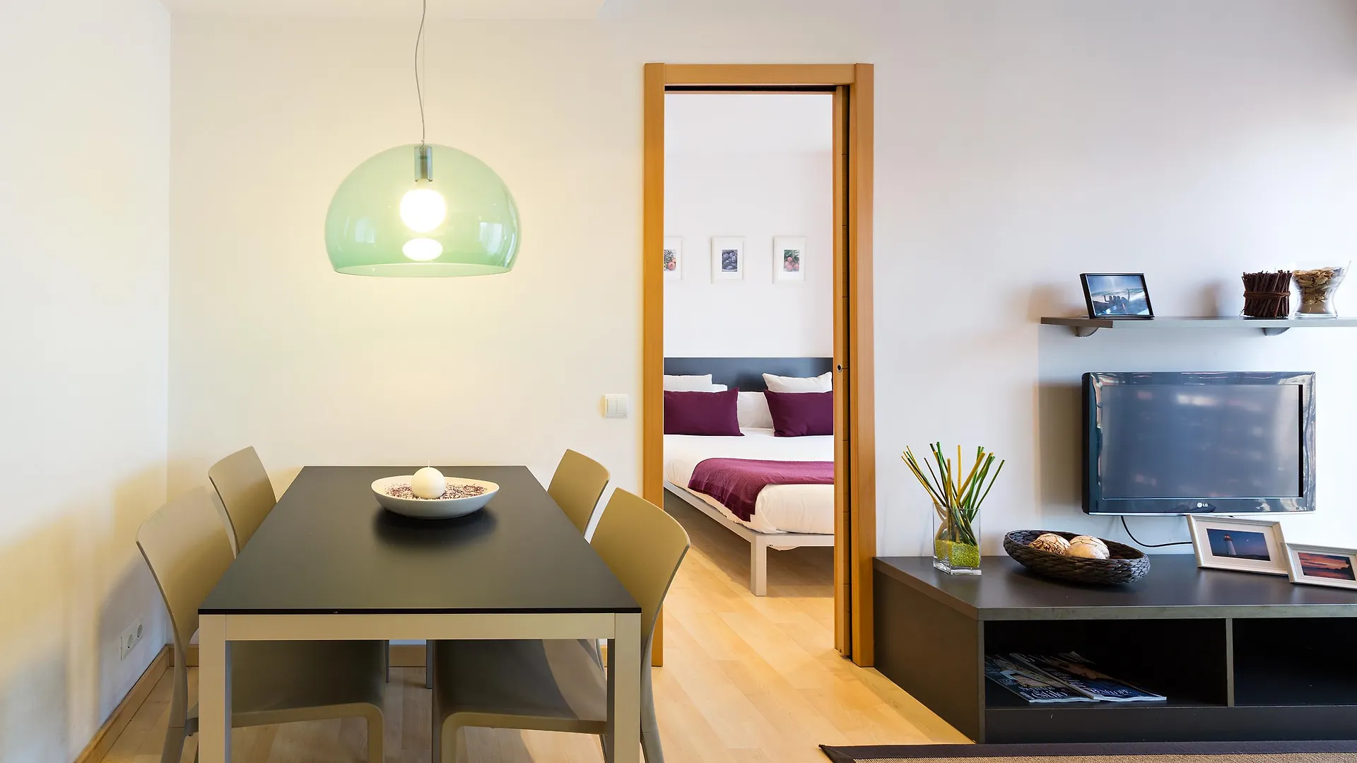 ברצלונה Lugaris Rambla Apartments