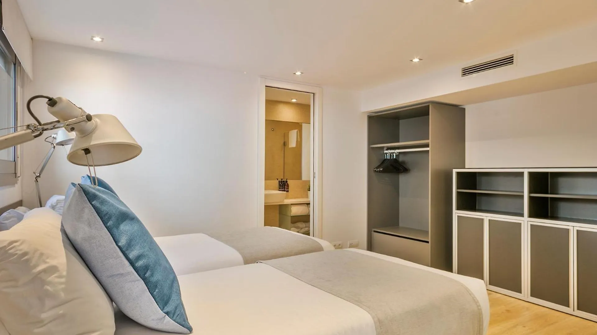 Lugaris Rambla Apartments Barcelona Spain