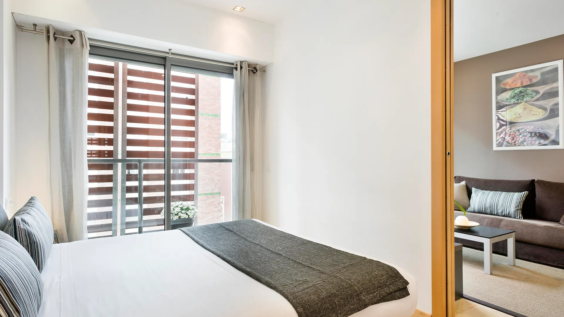 Lugaris Rambla Apartments Barcelona