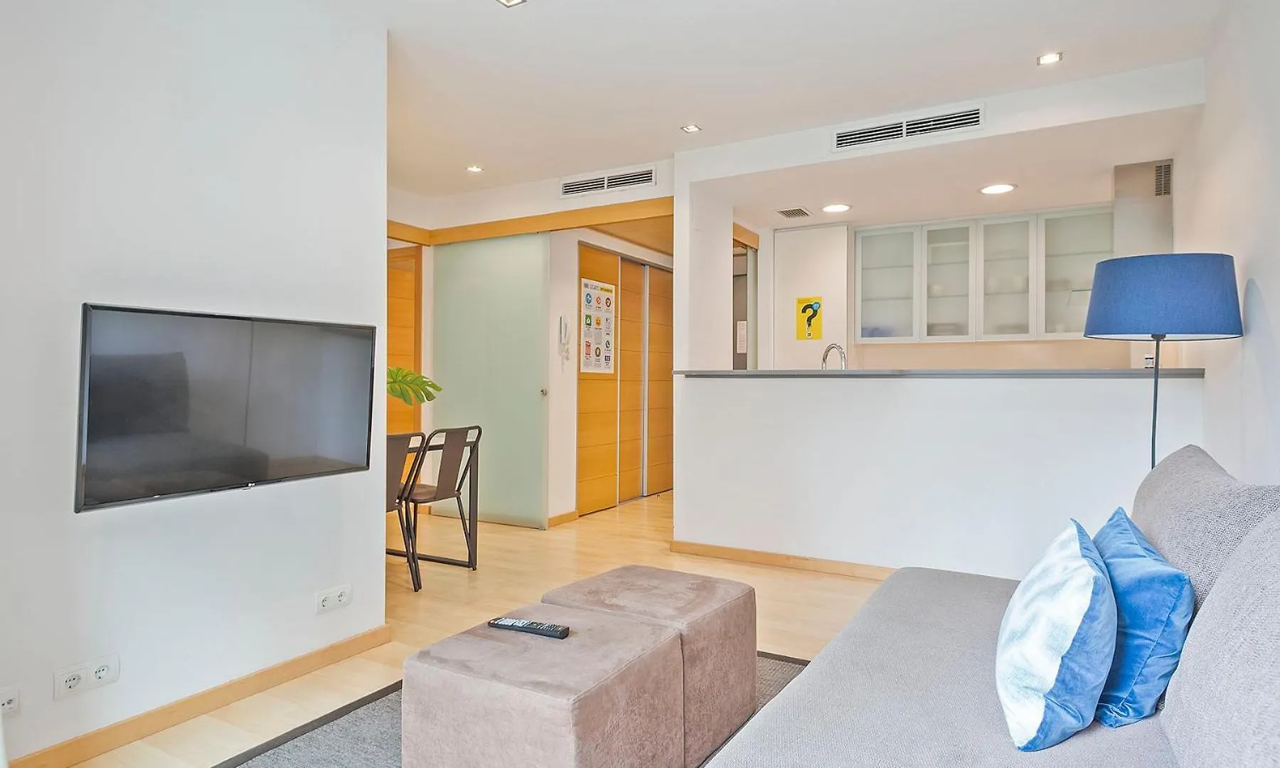 Lugaris Rambla Apartments Barcelona